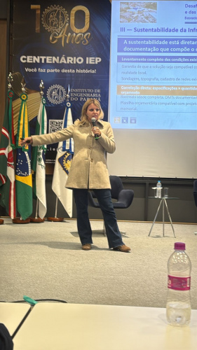 Em palestra no IEP, Camila Mileke Scucato recomenda Caminhos para Superar Desafios em Infraestrutura Urbana e Obras Públicas