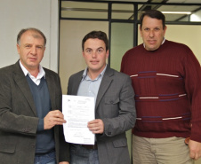 SEDU autoriza licitação à compra de micro ônibus para o transporte de pacientes em Antônio Olinto