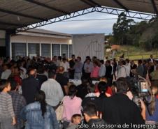 “Volume e velocidade é o ritmo deste governo”, diz Ratinho Junior na destinação de mais R$ 4 milhões aos municípios do Paraná.