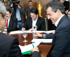 Governo do Estado, pela SEDU e SESA, anuncia novas parcerias de mais de R$ 12 milhões com a Prefeitura de Curitiba