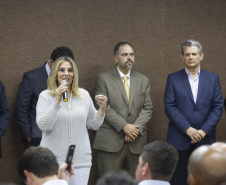 Municípios da região central, Sul e Centro-Sul do Paraná vão investir, com recursos do Governo do Estado, em obras de melhoria urbana, comprar máquinas e equipamentos rodoviários e veículos para uso em saúde, educação e outras áreas