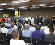 Municípios da região central, Sul e Centro-Sul do Paraná vão investir, com recursos do Governo do Estado, em obras de melhoria urbana, comprar máquinas e equipamentos rodoviários e veículos para uso em saúde, educação e outras áreas