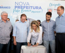 Governo quer agilidade na formalização de convênios com municípios