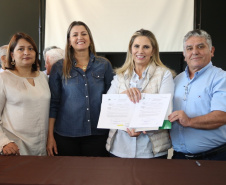 Governadora Cida Borghetti, em Maringá neste sábado (12), autoriza licitações para investimentos em municípios do Noroeste e Norte do Paraná, para obras de infraestrutura urbana e compra veículos e equipamentos. Maringá, 12/05/2018.Foto: José Fernando Ogura/ANPr