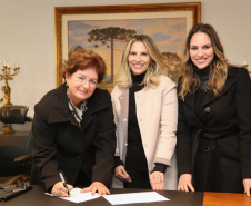 Governadora recebe a prefeita de Colombo, Beth Pavin e a deputada Maria Victória.Curitiba, 21/05/2018.Foto: José Fernando Ogura/ANPr
