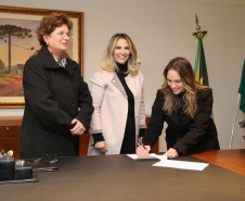 Governadora recebe a prefeita de Colombo, Beth Pavin e a deputada Maria Victória.Curitiba, 21/05/2018.Foto: José Fernando Ogura/ANPr