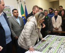 Governadora Cida Borghetti visita a Unidade de Saúde de Campo Magro e durante encontro com o prefeito César Casagrande, vereadores e lideranças locais, conhece o projeto de revitalização da Avenida Norte Sul.Campo Magro, 07/06/2018.Foto: Orlando Kissner/ANPr