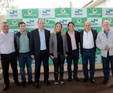 A governadora Cida Borghetti esteve nesta sexta-feira (15) em Engenheiro Beltrão para autorizar licitações de obras de melhoria e modernização da infraestrutura do município e para finalizar a construção do Centro de Educação Infantil Ana Zenir Salamoni Curi