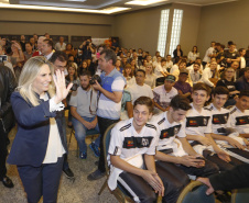 A governadora Cida Borghetti esteve em Ponta Grossa, nos Campos Gerais, onde firmou convênios para investimentos nos municípios da região