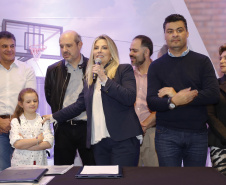 A governadora Cida Borghetti esteve em Ponta Grossa, nos Campos Gerais, onde firmou convênios para investimentos nos municípios da região