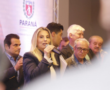 A governadora Cida Borghetti esteve em Ponta Grossa, nos Campos Gerais, onde firmou convênios para investimentos nos municípios da região