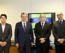 Secretário estadual do Desenvolvimento Urbano, Silvio Barros recebe técnicos do Ministério das Cidades.  Curitiba, 06/11/2018  -  Foto: Jaelson Lucas/ANPr