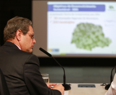 O secretário estadual do Desenvolvimento Urbano (Sedu), Silvio Barros, conduziu nesta segunda-feira (27) a reunião entre as equipes de transição e fez um balanço detalhado das atividades da pasta nos últimos sete meses.  - Curitiba, 26/11/2018  -  Foto: Rogério Machado