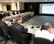 O secretário estadual do Desenvolvimento Urbano (Sedu), Silvio Barros, conduziu nesta segunda-feira (27) a reunião entre as equipes de transição e fez um balanço detalhado das atividades da pasta nos últimos sete meses.  - Curitiba, 26/11/2018  -  Foto: Rogério Machado