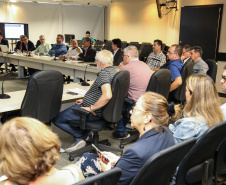 O secretário estadual do Desenvolvimento Urbano (Sedu), Silvio Barros, conduziu nesta segunda-feira (27) a reunião entre as equipes de transição e fez um balanço detalhado das atividades da pasta nos últimos sete meses.  - Curitiba, 26/11/2018  -  Foto: Rogério Machado