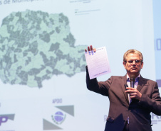 Encontro Paranaense de Gestores Municipais, em Foz do Iguaçu. O secretário estadual do Desenvolvimento Urbano, Silvio Barros, fez palestra sobre O Pacto Global da ONU e o Futuro dos Municípios.   -  Foz do Iguaçu, 07/12/2018  0  Foto: Rogério Machado / SECS