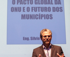 Encontro Paranaense de Gestores Municipais, em Foz do Iguaçu. O secretário estadual do Desenvolvimento Urbano, Silvio Barros, fez palestra sobre O Pacto Global da ONU e o Futuro dos Municípios.   -  Foz do Iguaçu, 07/12/2018  0  Foto: Rogério Machado / SECS