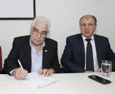 Posse do Conselho de Administração do Serviço Social Autônomo Paranacidade. Tomaram posse os secretários João Carlos Ortega, secretário do Desenvolvimento Urbano; René de Oliveira Garcia Júnior, secretário da Fazenda e Valdemar Bernardo Jorge, secretário do Planejamento.  ? Curitiba, 02/01/2019  -  Foto: Arnaldo Alves/ANPr