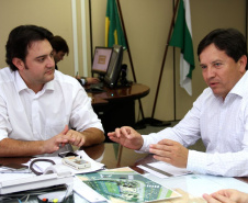 SEDU destina mais de R$ 12 milhões para 12 municípios do Paraná