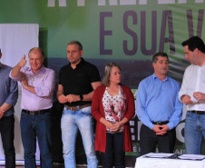 População de São José dos Pinhais recebe benefícios do Governo do Paraná no valor de quase R$ 27 milhões