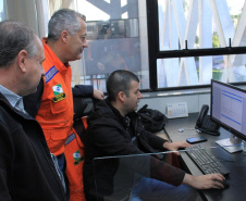 Ortega visita a Coordenadoria Estadual de Proteção e Defesa Civil do Paraná e elogia o trabalho