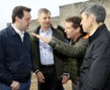 Governo do Paraná garante a Pinhais investimentos em obras, saneamento e escolas