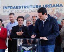 Governador entrega Sistema de Esgoto e autoriza asfalto em Piraquara