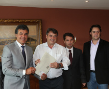 Richa autoriza R$ 16 milhões para obras em Araucária