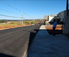 Municípios paranaenses recebem 1,4 mil quilômetros em pavimentação urbana