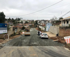 Municípios paranaenses recebem 1,4 mil quilômetros em pavimentação urbana