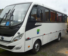 Governo do Paraná investe para melhorar ambiente e transporte escolar