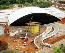 Obra do Paranacidade, o MON foi erguido em seis meses de trabalho ininterrupto