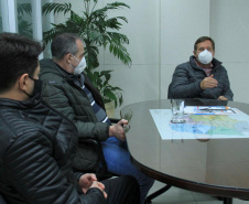 Cabrini recebe visita de representantes do CONFEA