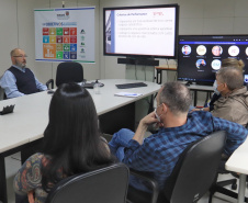 Critérios de performances de infraestrutura em obras foram temas de palestra aos engenheiros civis do Paranacidade
