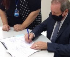 Secretário da SEDU é empossado como superintendente do Paranacidade em Reunião do Conselho