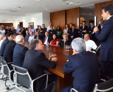 Richa e Ortega liberam recursos para asfaltar ruas de 13 municípios
