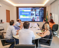 Eduardo Pimentel toma posse como superintendente do Paranacidade