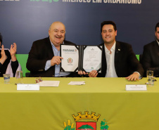 Estado anuncia R$ 41,1 milhões para pavimentação e construção de Praça em Curitiba