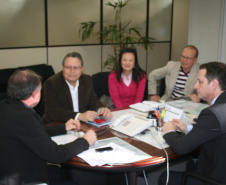 Paranaguá conhece Sistema SEDU/Paranacidade Interativo