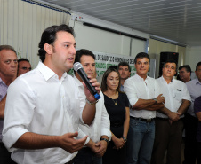Em Apucarana, Richa entrega obras e repassa verba para a compra de veículos