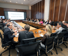 Paraná apresenta lista de projetos e obras para ministro das Cidades