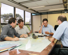 Mais prefeitos buscam, pela SEDU, melhorias aos seus municípios