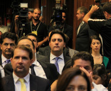 Beto Richa participa da posse dos deputados eleitos