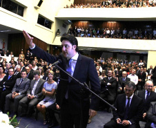 Beto Richa participa da posse dos deputados eleitos