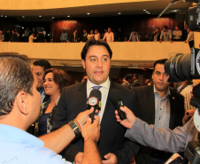 Beto Richa participa da posse dos deputados eleitos