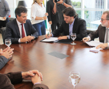 Araucária chega a cifra de mais de R$ 49 milhões de recursos autorizados pelo Governo do Estado, de 2013 até hoje, que transformaram a cidade e a vida da população 