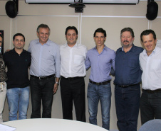 Assinatura de Contrato de Gestão exige excelência dos serviços, obras e produtos na SEDU/Paranacidade