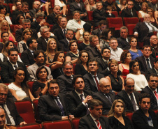 Governador inaugura Teatro Municipal de Cascavel, o maior do interior do Paraná