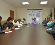 Moçambicanos deixam o Brasil satisfeitos após Visita de Cooperação Técnica na SEDU/Paranacidade