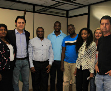 Moçambicanos deixam o Brasil satisfeitos após Visita de Cooperação Técnica na SEDU/Paranacidade